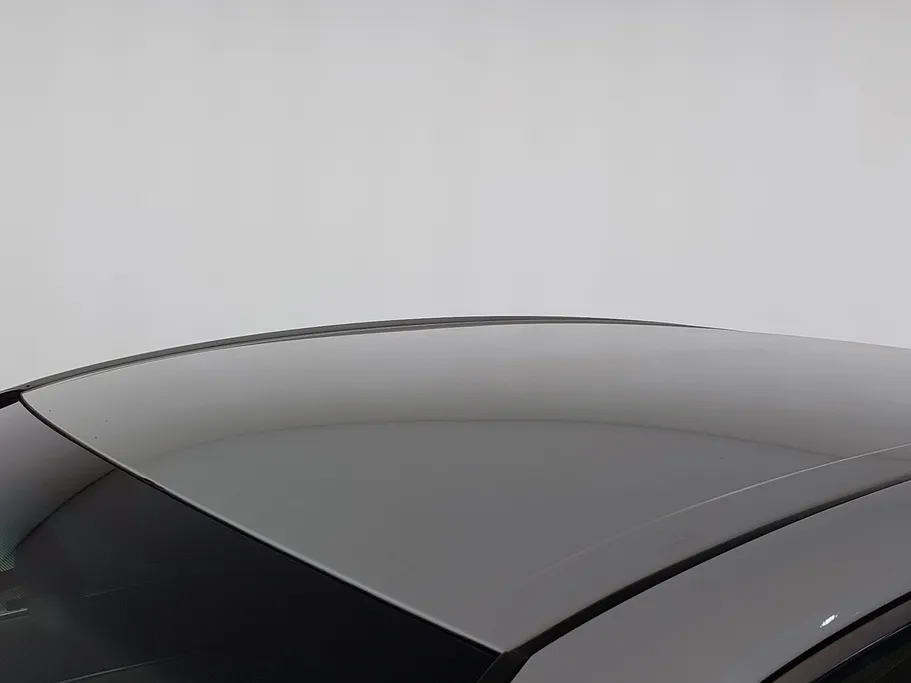 تويوتا كامري LE HEV 2021 