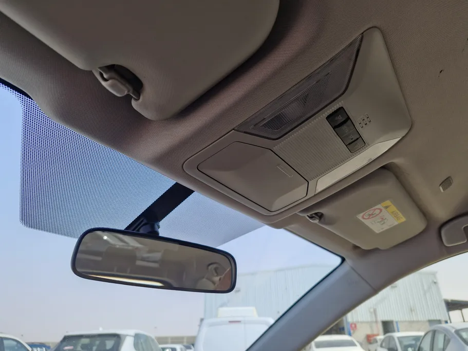 تويوتا راف فور LE 2023 