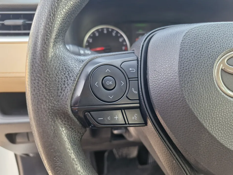 تويوتا راف فور LE 2023 