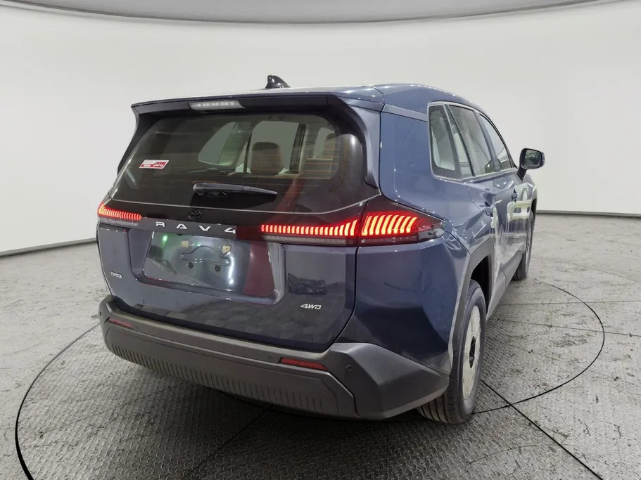 تويوتا راف فور LE 2026 