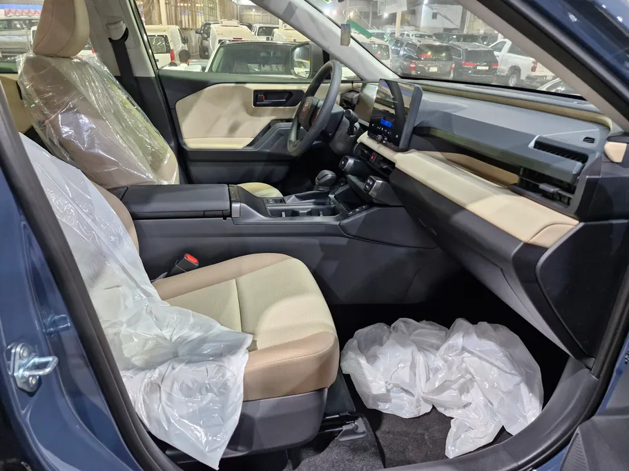 تويوتا راف فور LE 2026 