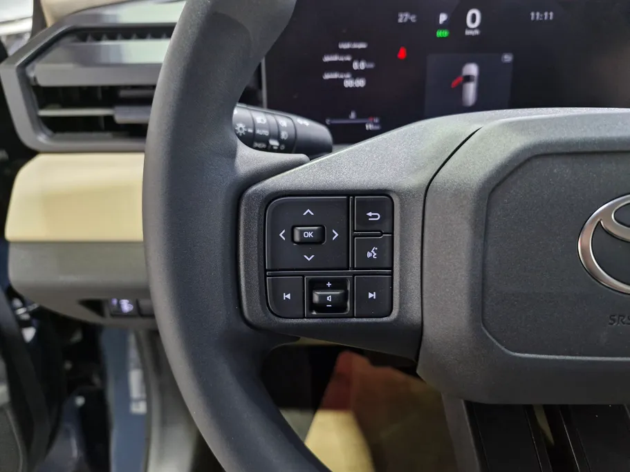 تويوتا راف فور LE 2026 