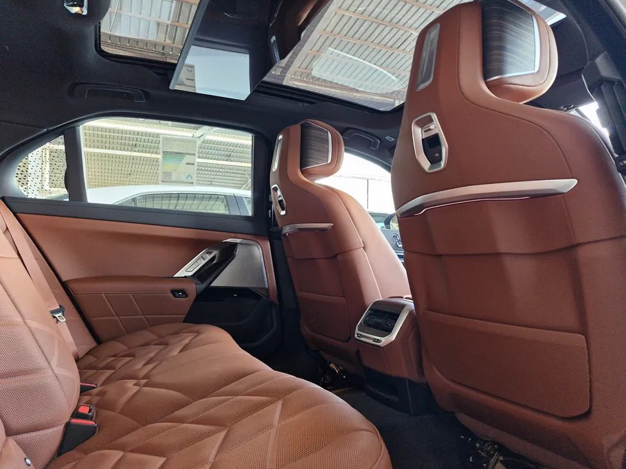 2024 BMW 7 Series 735i 