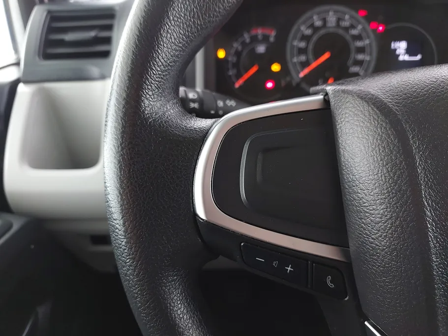 2023 تويوتا Haice بضاعة سقف عالي 