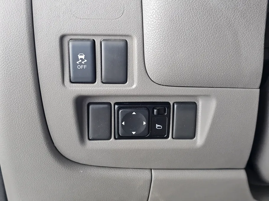 2023 Nissan Sunny SV Comfort 