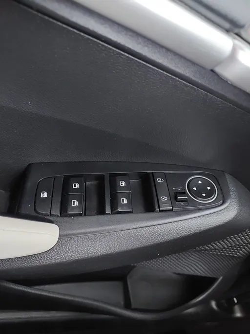 2023 كيا Seltos LX 