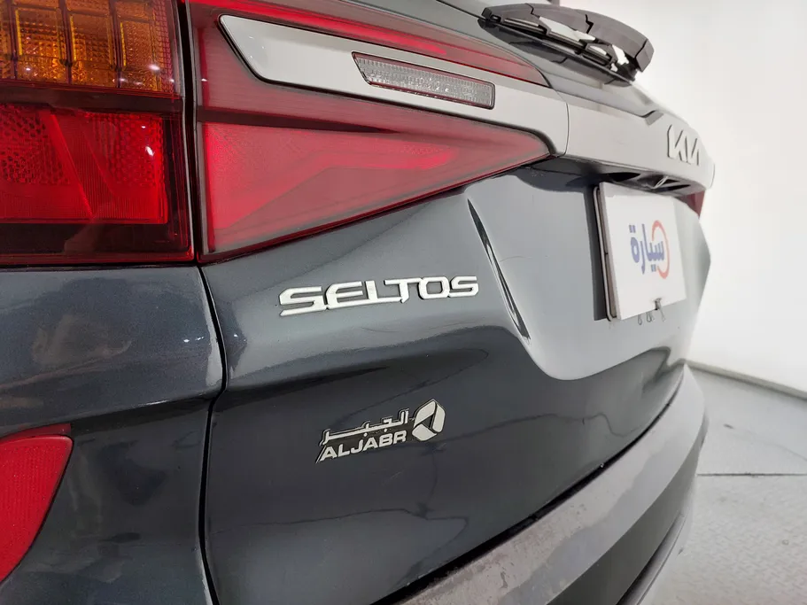 2023 كيا Seltos LX 