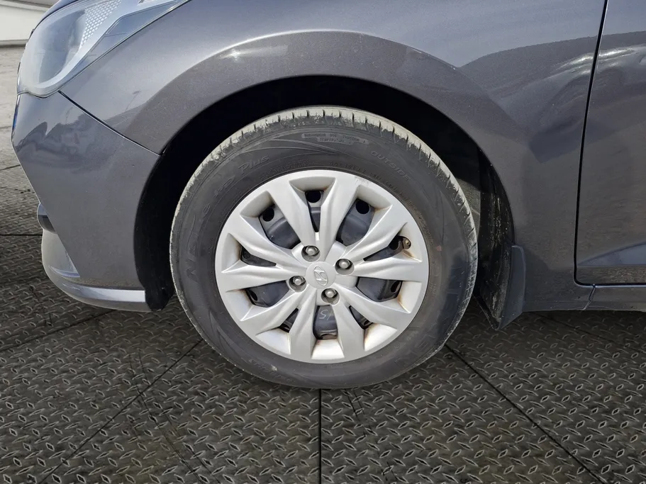 هيونداي اكسنت سمارت 2022 