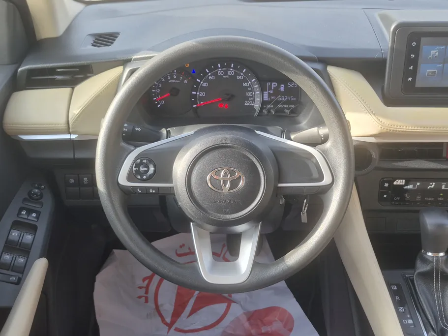 تويوتا يارس Y 2023 