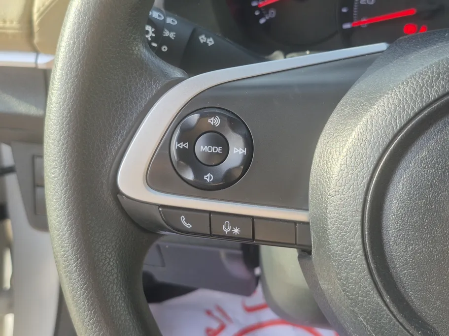 تويوتا يارس Y 2023 