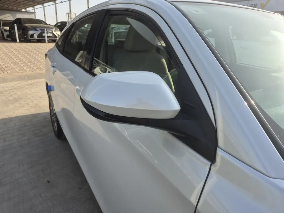 تويوتا يارس Y 2023 