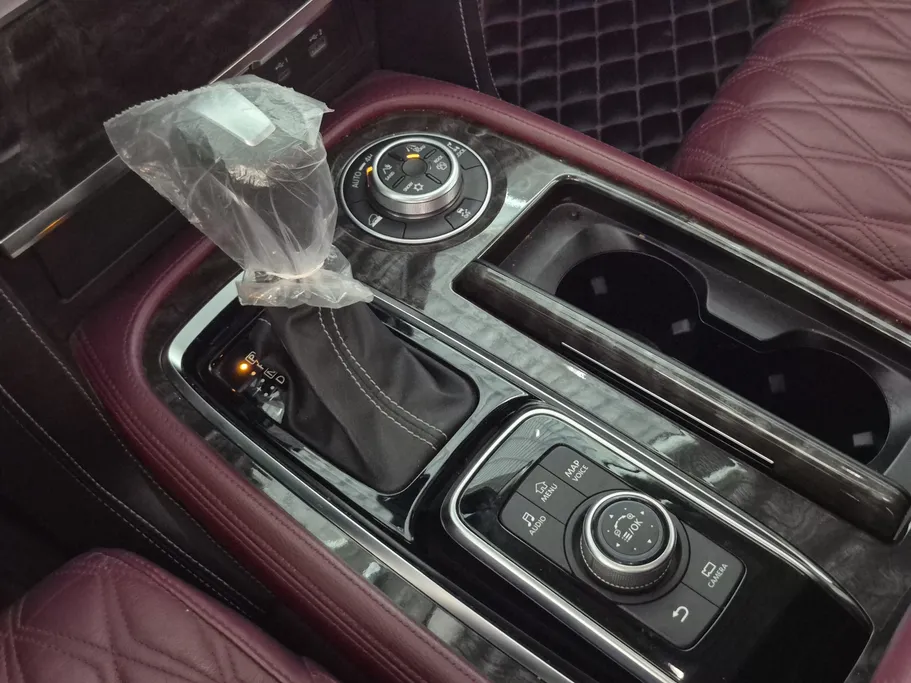 2023 Nissan Patrol Platinum 