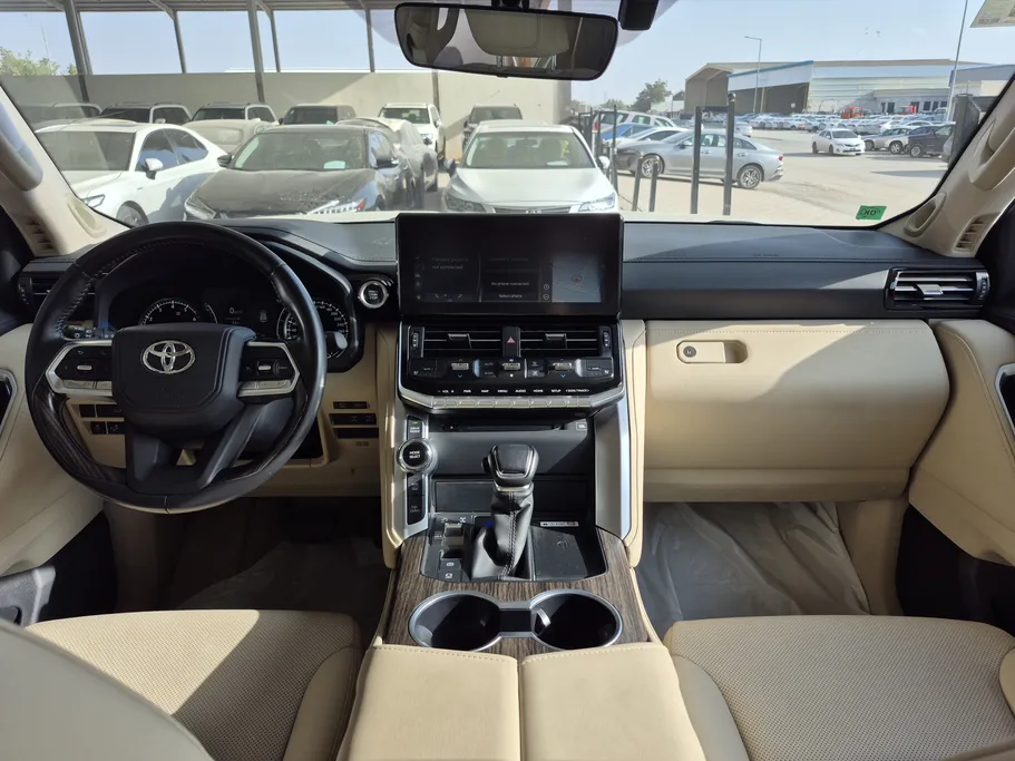 تويوتا لاندكروزر VXR1 2023 