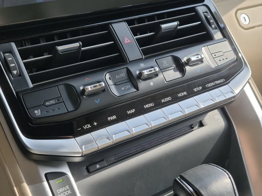 تويوتا لاندكروزر VXR1 2023 