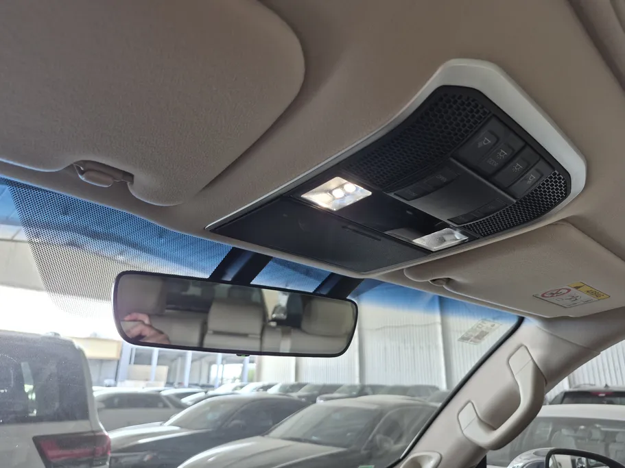 تويوتا لاندكروزر VX 2023 