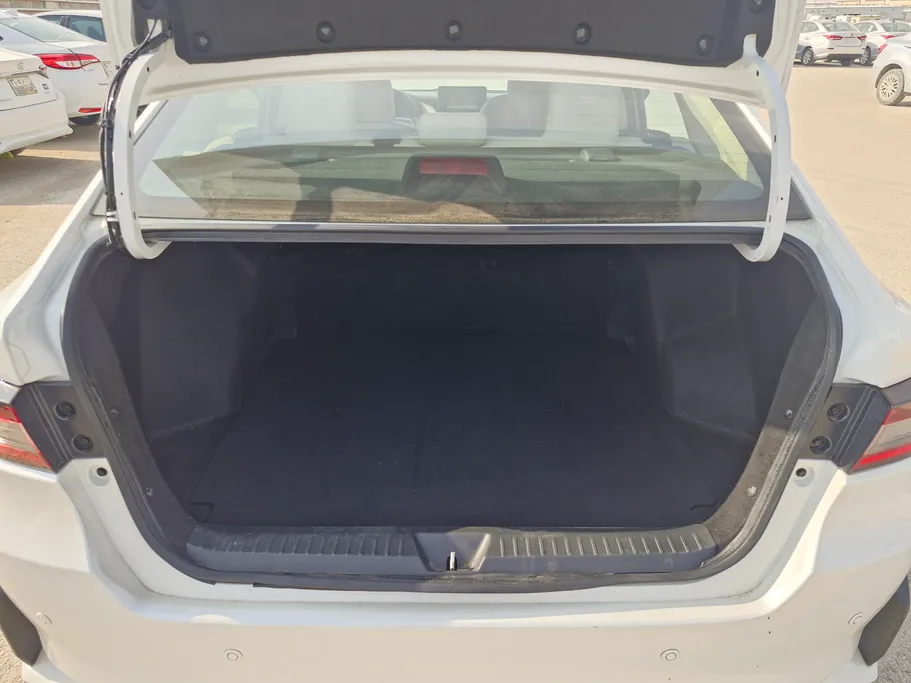 2023 تويوتا Yaris  Y 