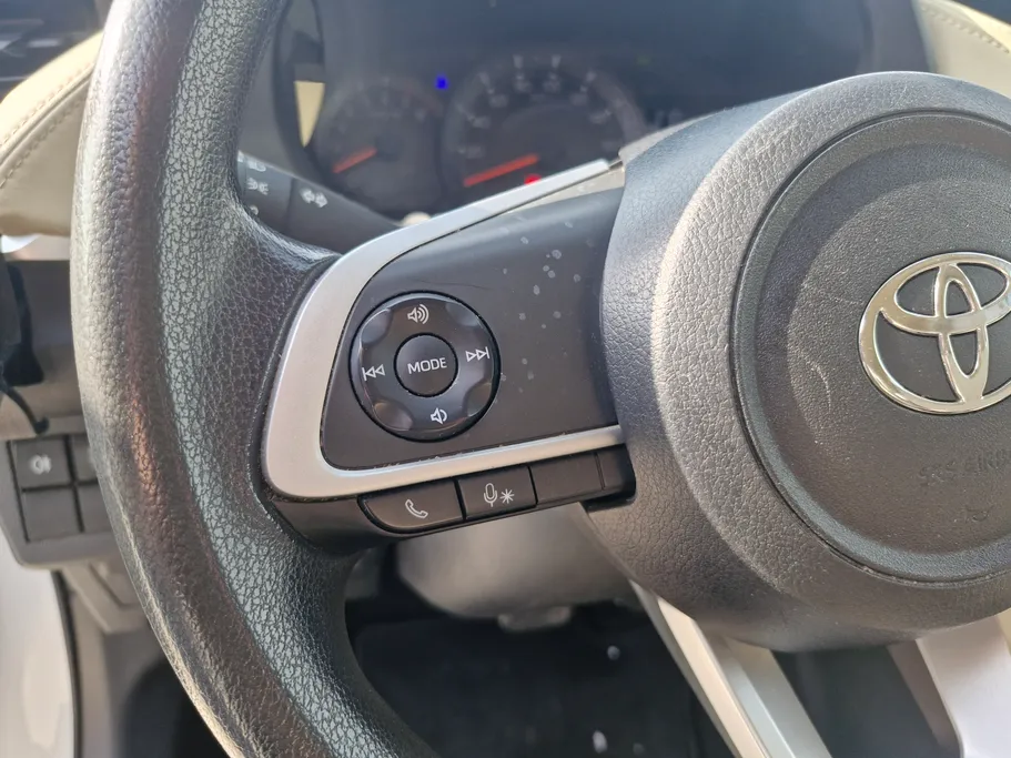 2023 تويوتا Yaris  Y 