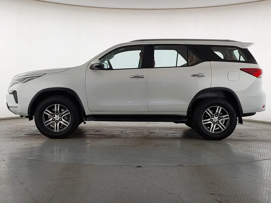 2023 Toyota Fortuner GX2 4x4 