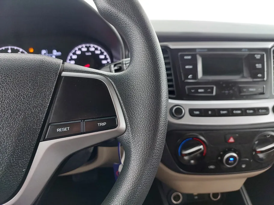 هيونداي اكسنت سمارت 2023 