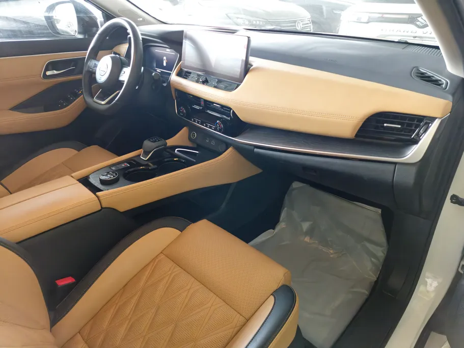 2024 Nissan Xtrail SV Plus 