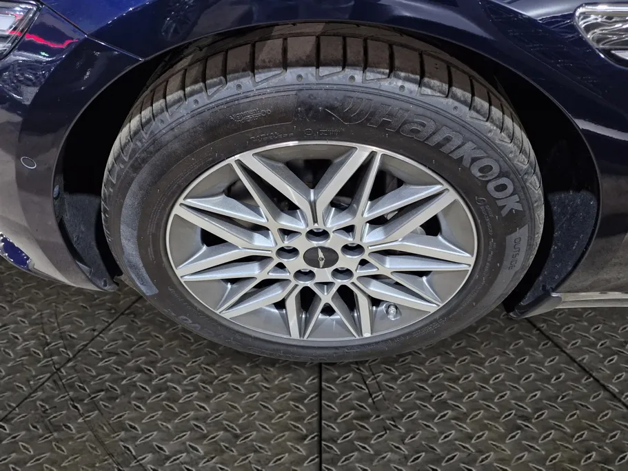 2025 Genesis G80 PRESTIGE 