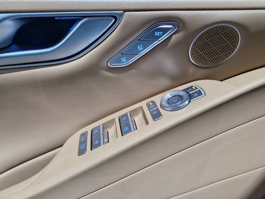 2025 Genesis G80 PRESTIGE 