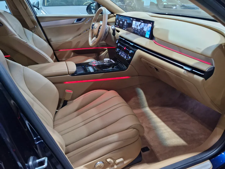 2025 Genesis G80 PRESTIGE 