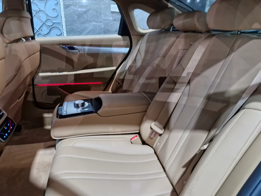 2025 Genesis G80 PRESTIGE 