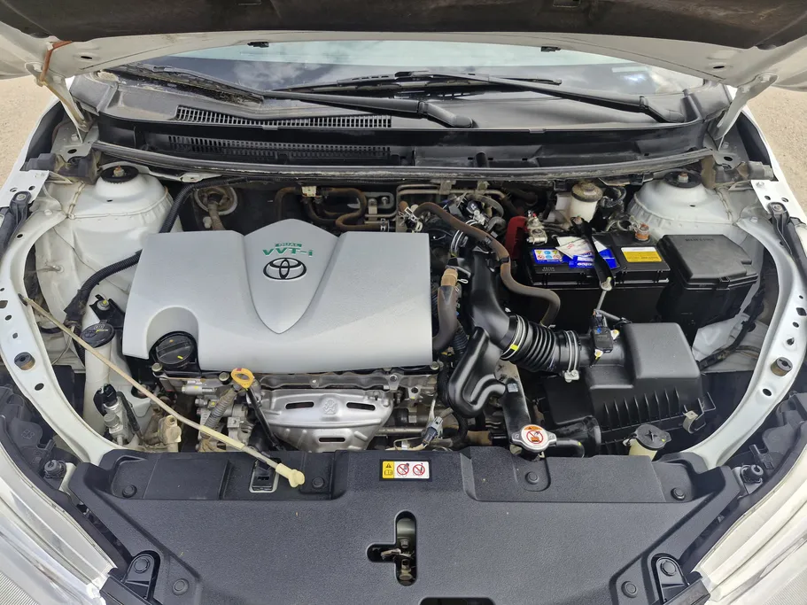 2022 Toyota Yaris  Y 