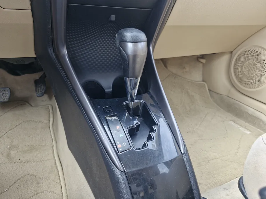 2022 Toyota Yaris  Y 