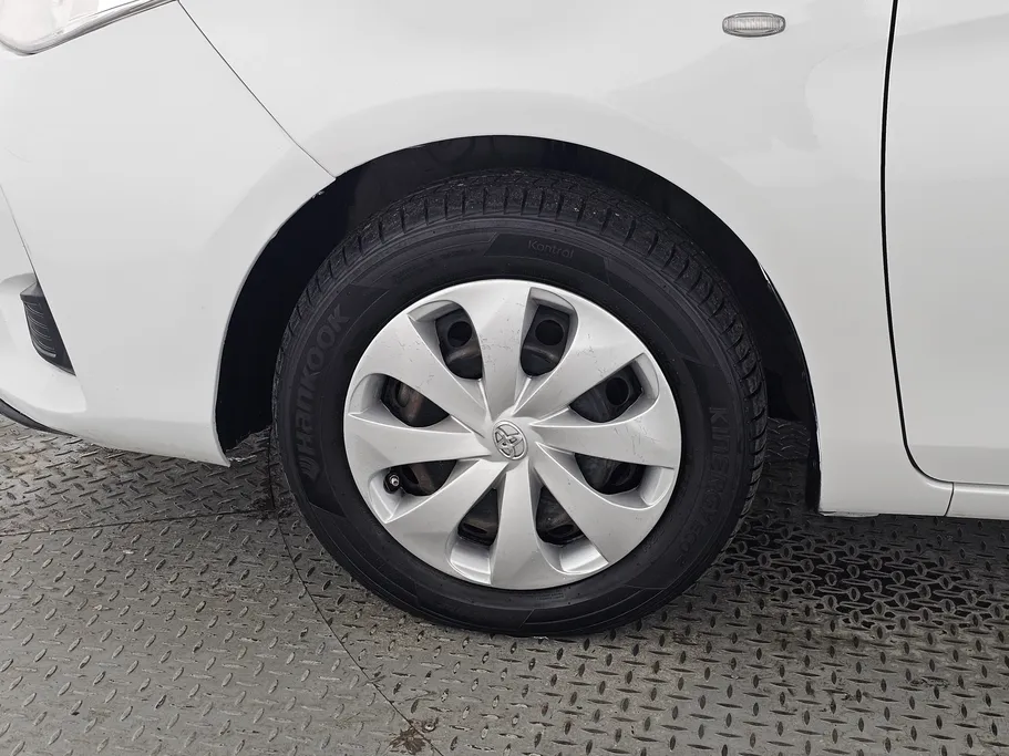 تويوتا يارس Y 2022 