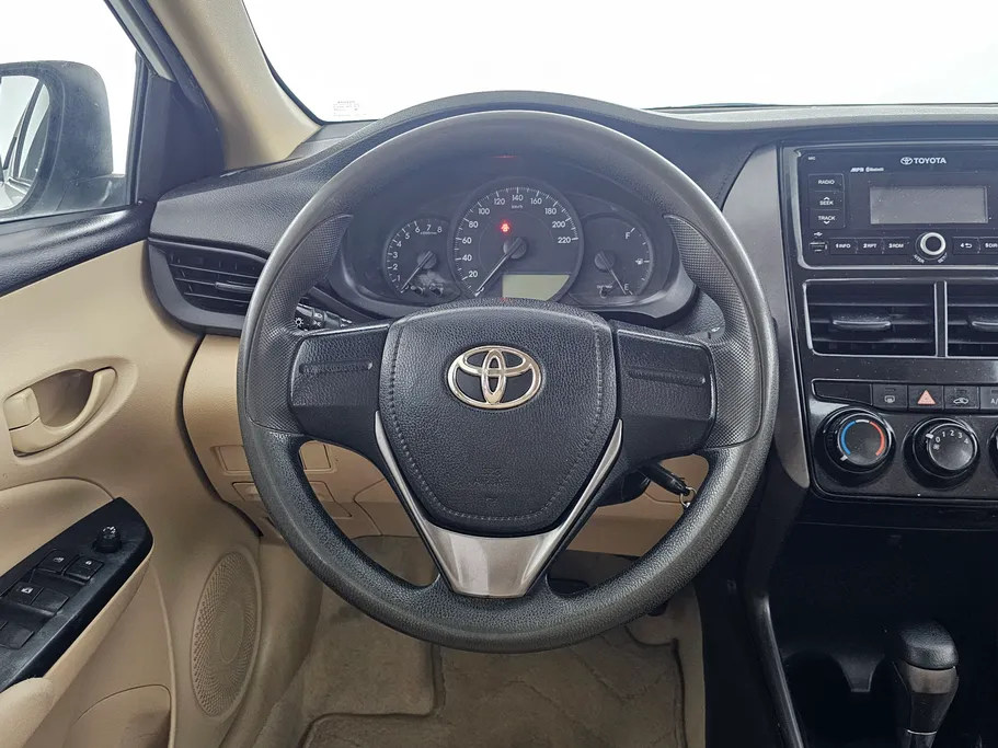 تويوتا يارس Y 2022 