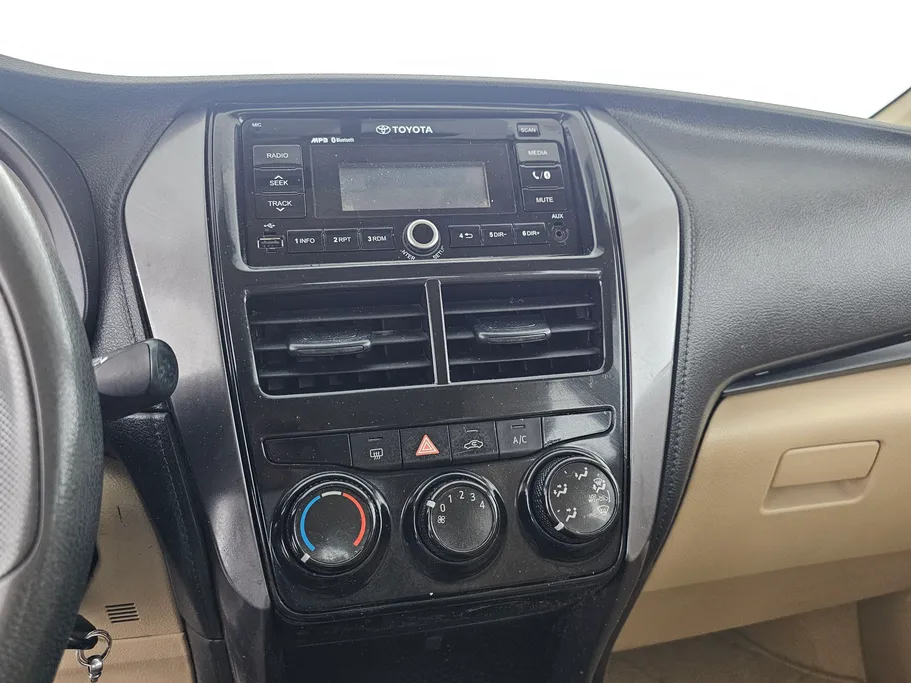 تويوتا يارس Y 2022 