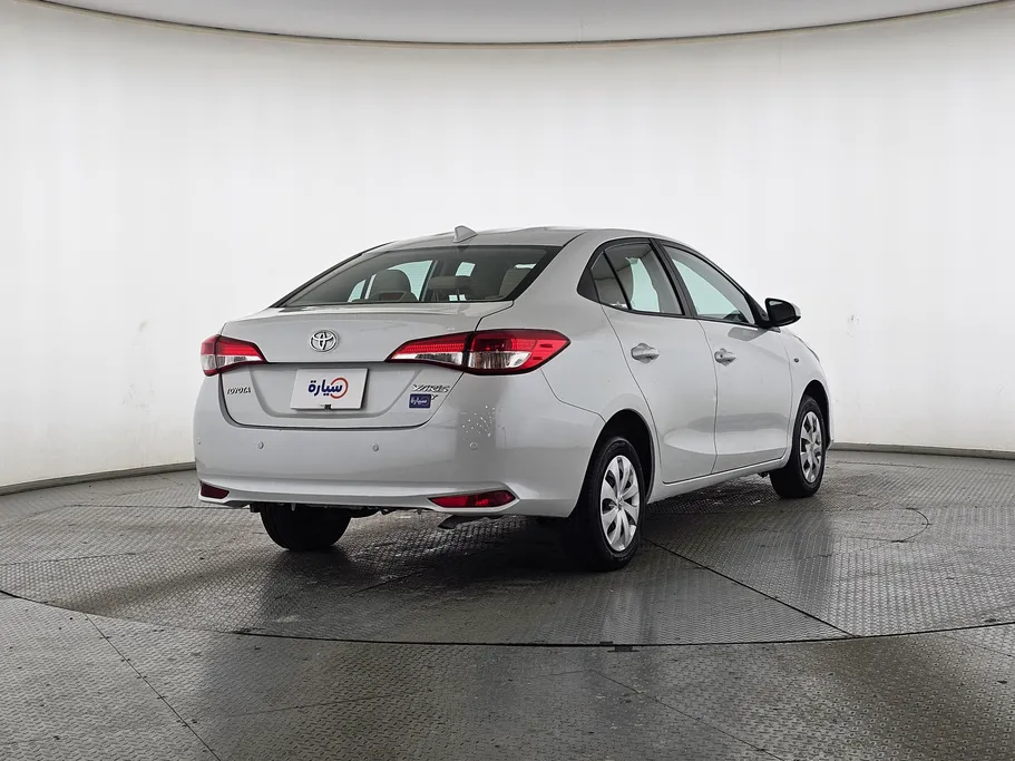 تويوتا يارس Y 2022 