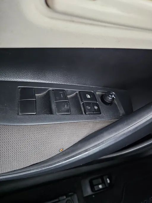 تويوتا كورولا XLI 2023 