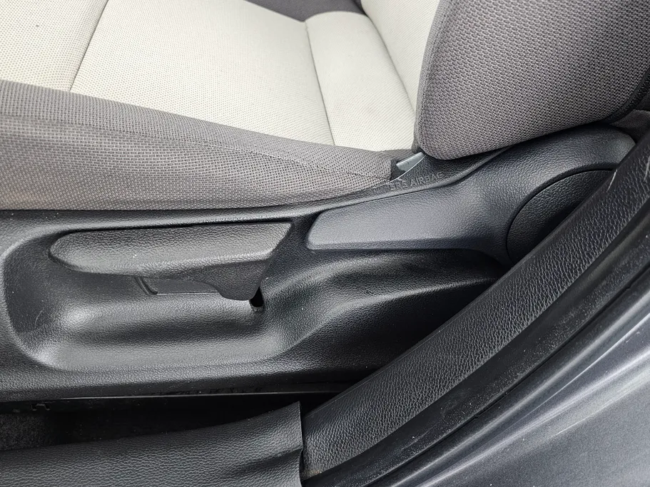 تويوتا كورولا XLI 2023 