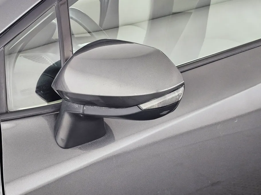 تويوتا كورولا XLI 2023 