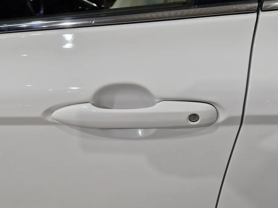 تويوتا كامري LE 2023 