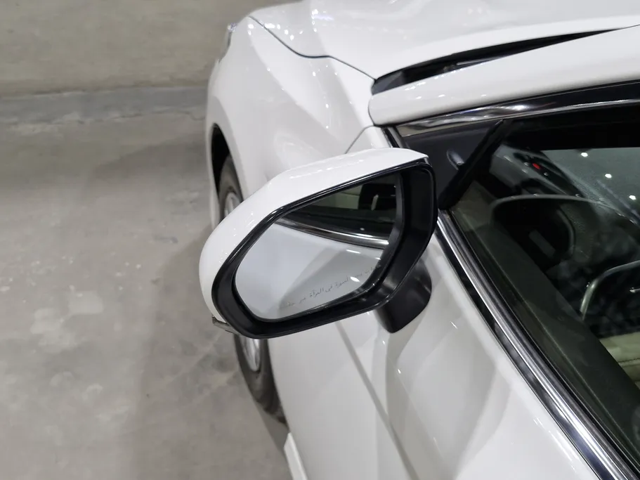 تويوتا كامري LE 2023 