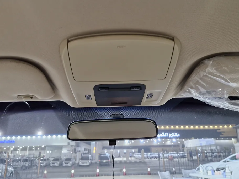 تويوتا كامري LE 2023 