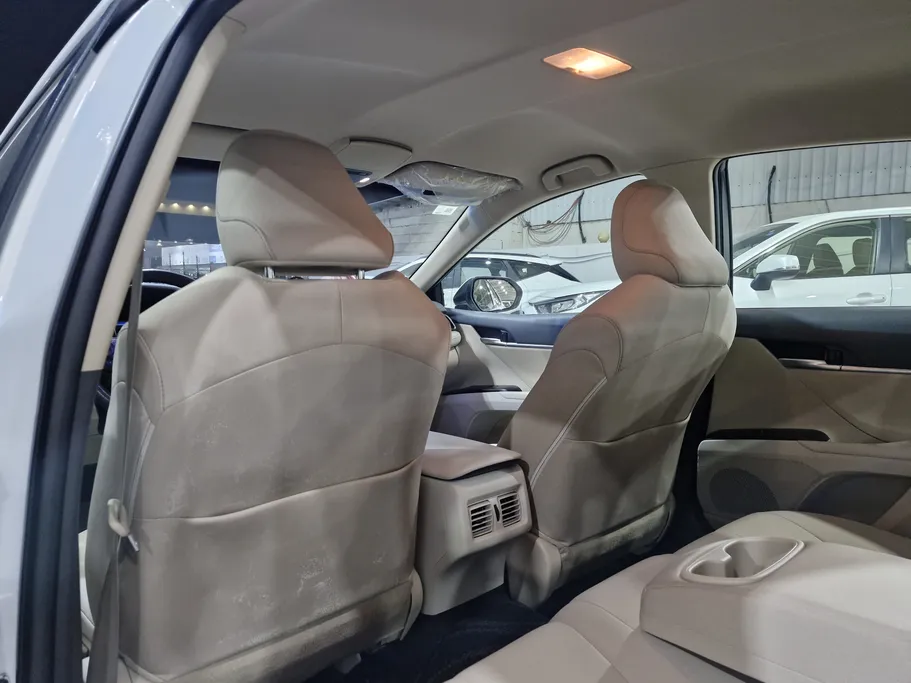 تويوتا كامري LE 2023 