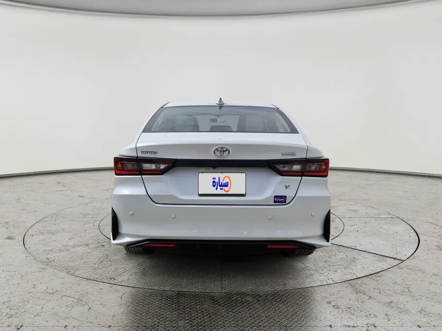 2024 Toyota Yaris  Y 