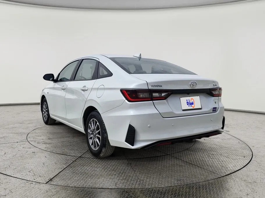 2024 Toyota Yaris  Y 