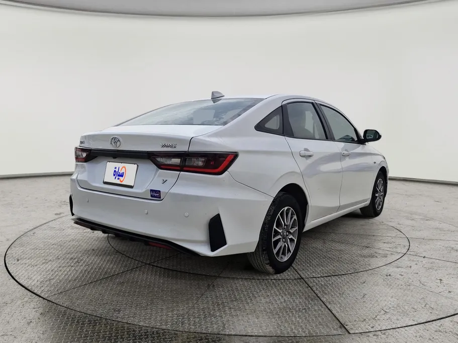 2024 Toyota Yaris  Y 