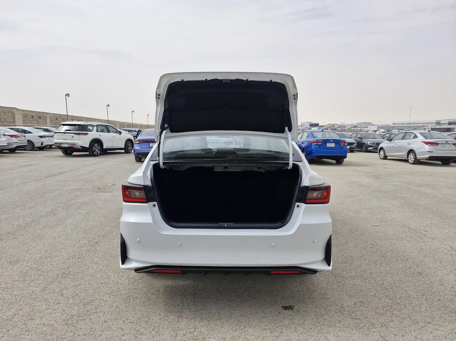 2024 Toyota Yaris  Y 