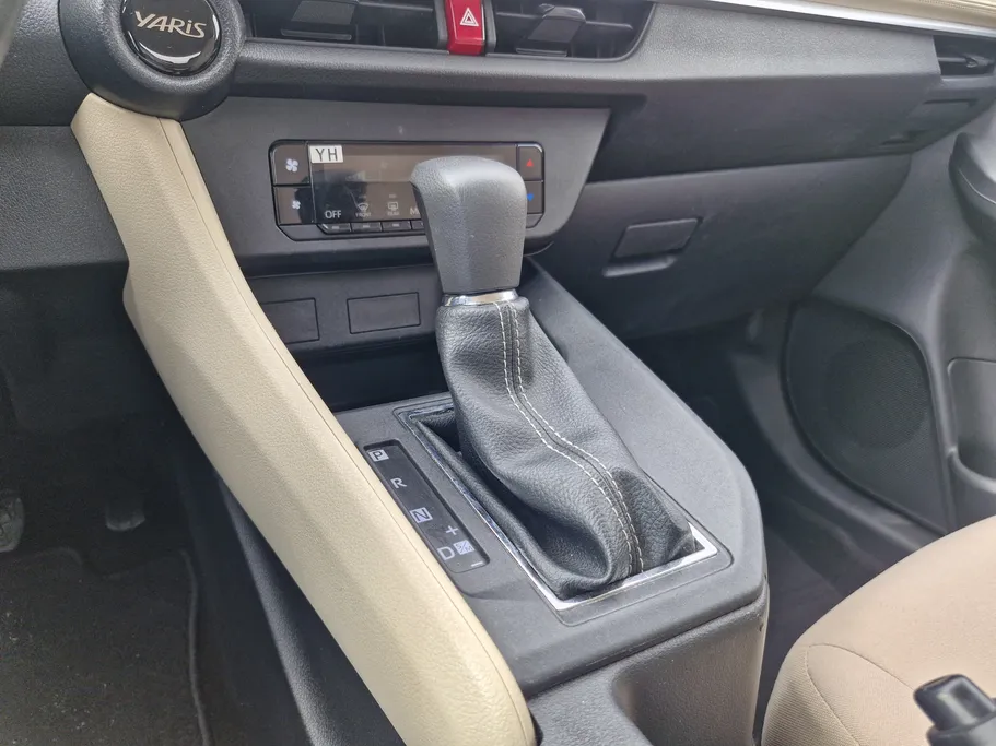 2024 Toyota Yaris  Y 