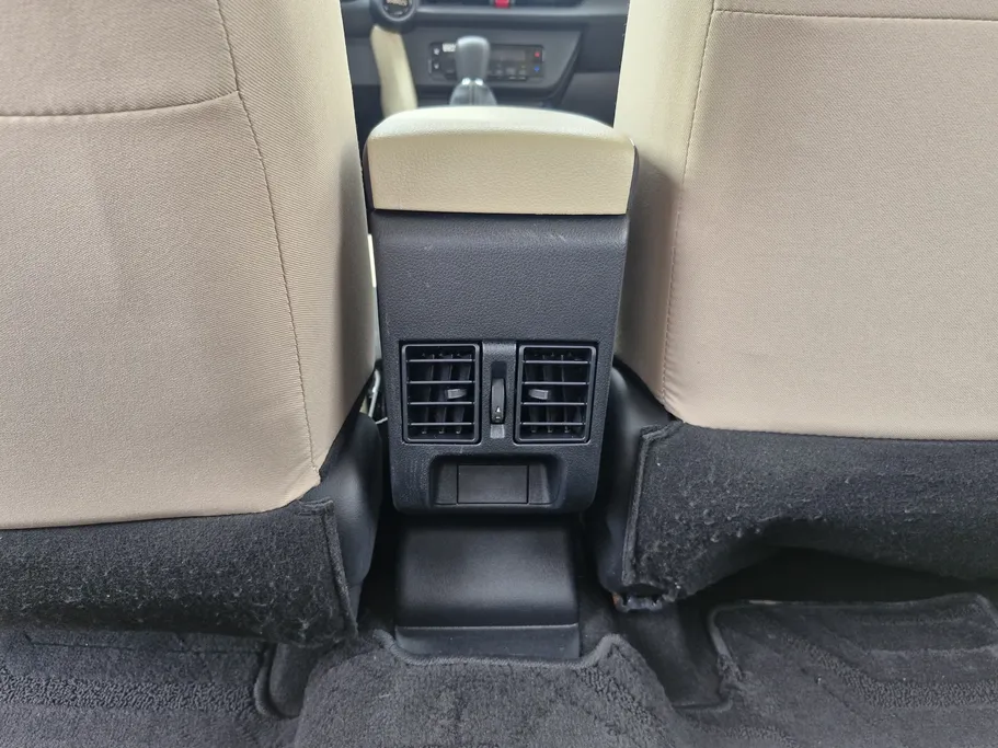 2024 Toyota Yaris  Y 