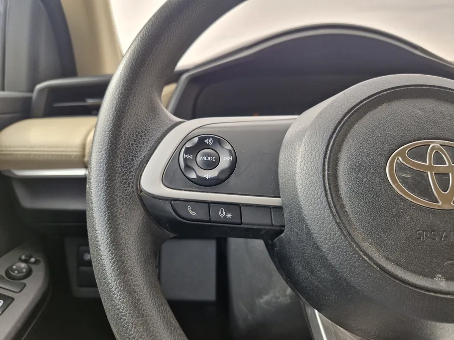 2024 Toyota Yaris  Y 