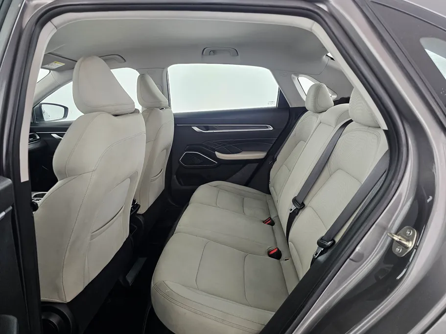 جيلي امجراند GS 2024 