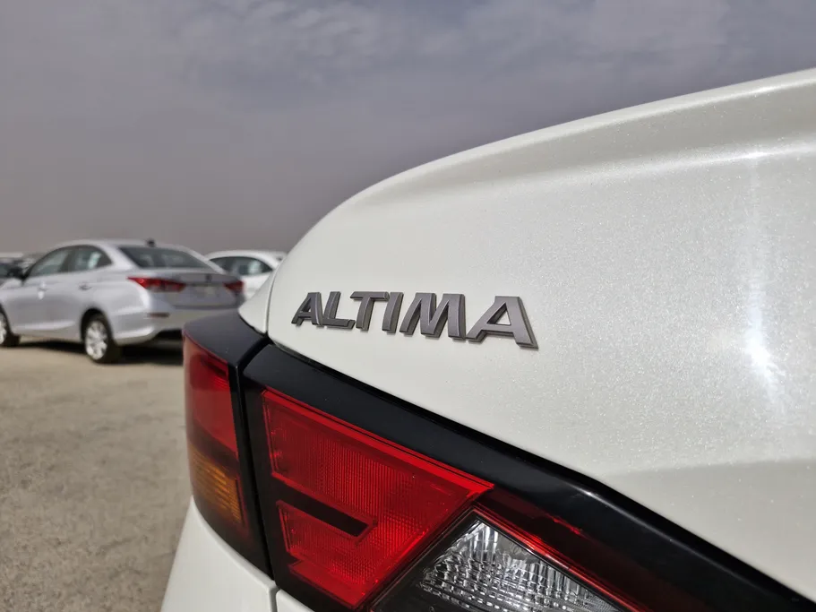 نيسان التيما S 2023 